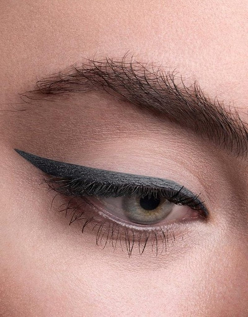 HOURGLASS 1.5mm Mechanical Gel Liner - Long-Lasting Precision in Deep Black Shade