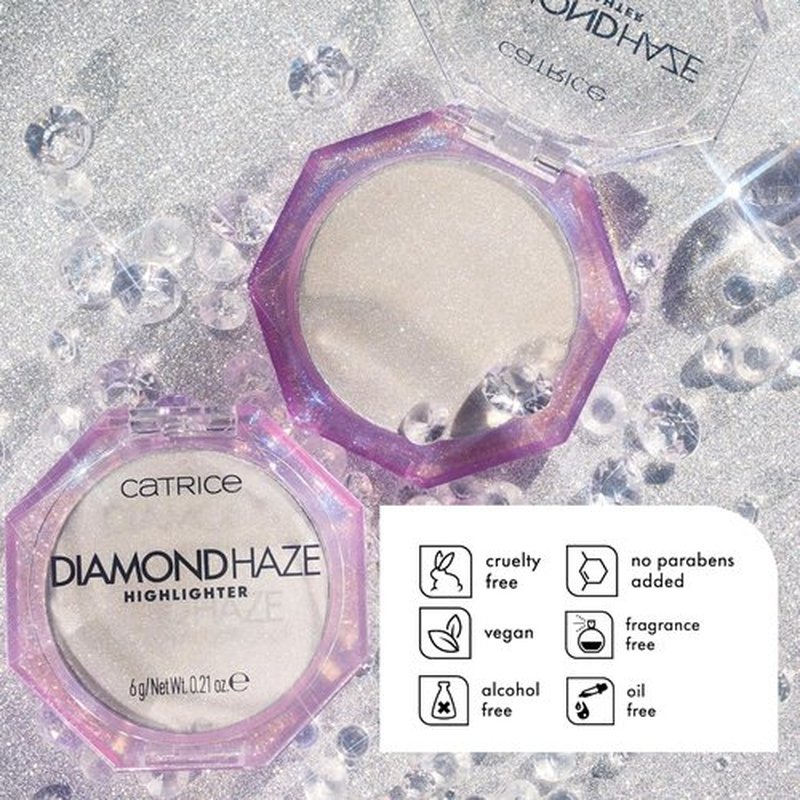 Catrice Diamond Haze Highlighter | 3D Shimmer Effect for Face & Body | Silky, Buildable Glow | Vegan & Cruelty-Free