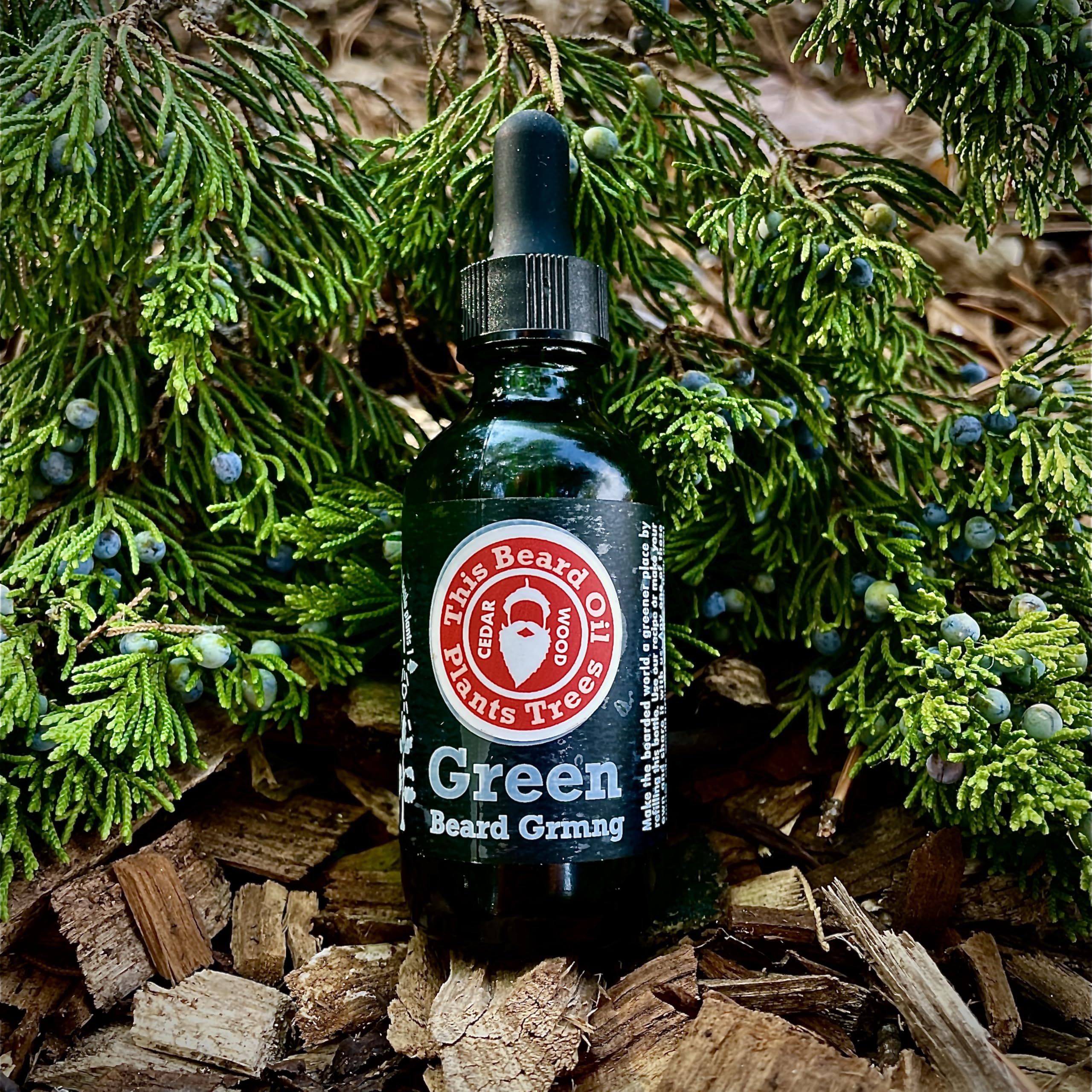 Cedarwood Beard Oil for Men – Natural Men’s Beard Oil with Hempseed, Jojoba, Meadowfoam & Coconut Oils – Beard Softener, Strengthens and Moisturizes – Beard Conditioner for Men (Cedarwood, 1 Pack)