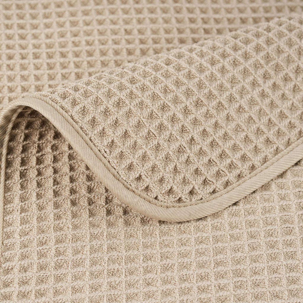 POLYTE 430 GSM Microfiber Lint Free Washcloth Face Towel, 13 x 13 in, 4 Pack (Waffle Weave)