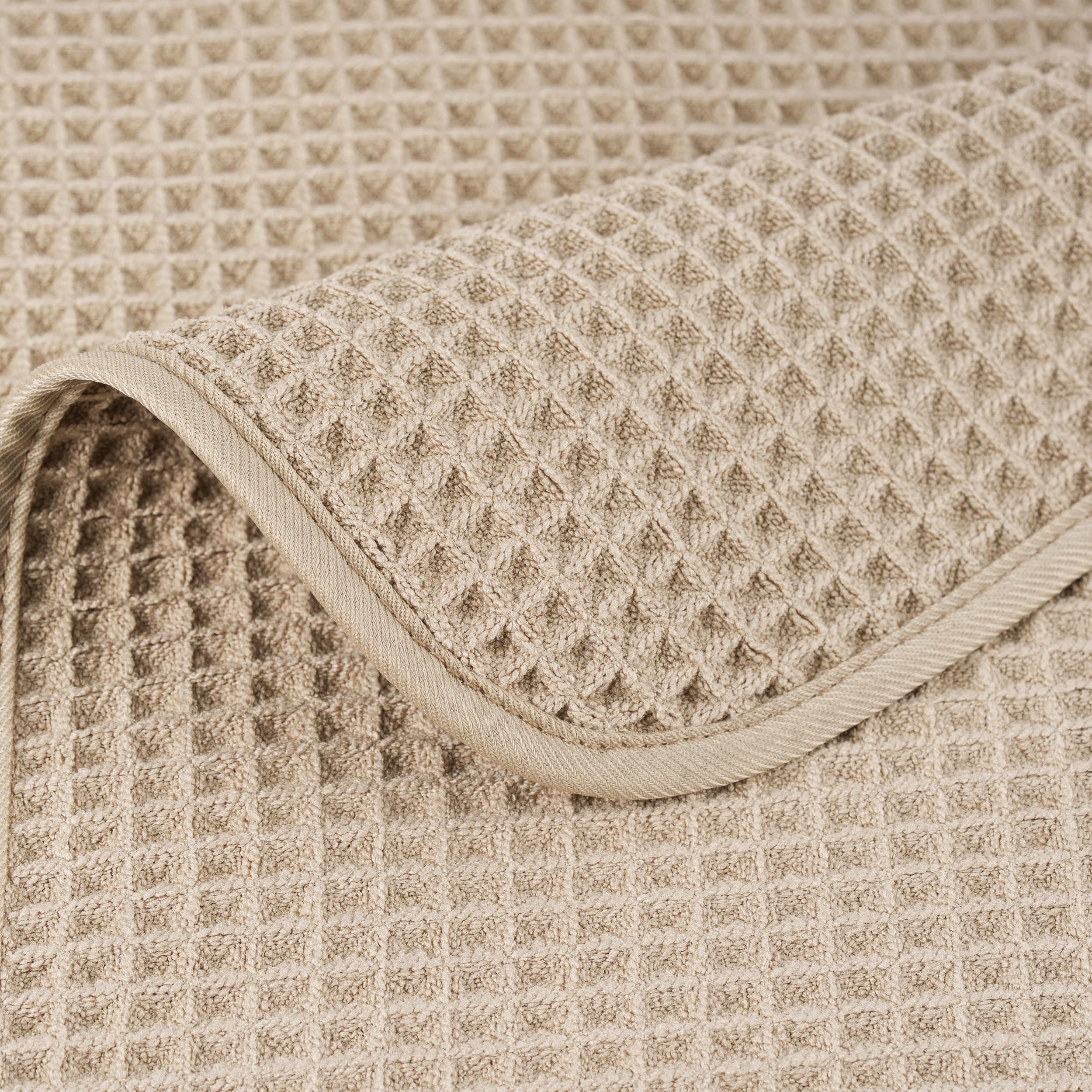 POLYTE 430 GSM Microfiber Lint Free Washcloth Face Towel, 13 x 13 in, 4 Pack (Waffle Weave)