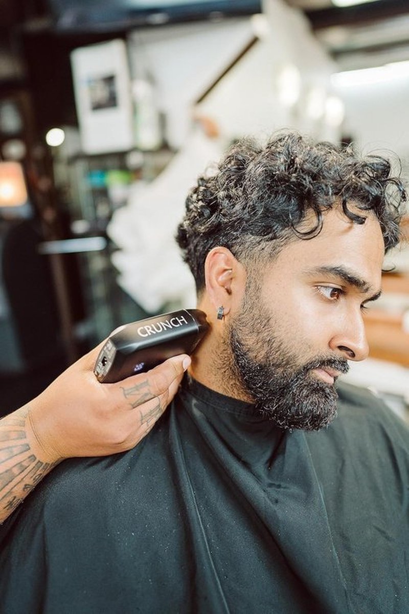 Supreme Trimmer 2-in-1 T-Shaper & Crunch Foil Shaver - Electric Razor & Beard Trimmer Kit | Gold