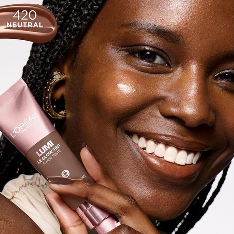 L'Oreal Paris Lumi Le Glow Skin Tint - Lightweight Water-Based Tinted Serum for Radiant Skin | Neutral 420, 0.85 Fl Oz