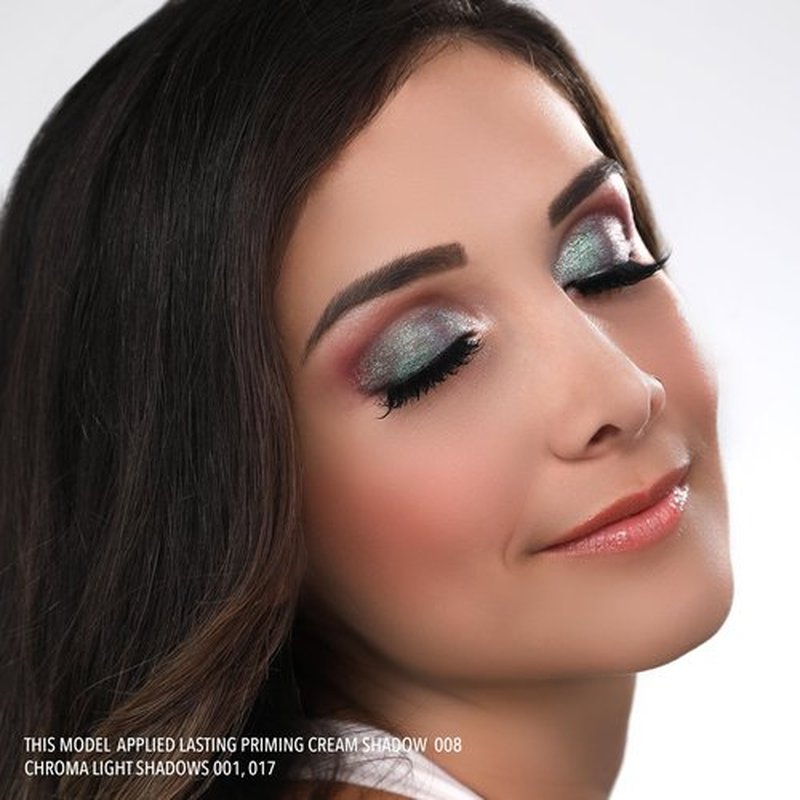 Chroma Light Shadow (018, How Charming)