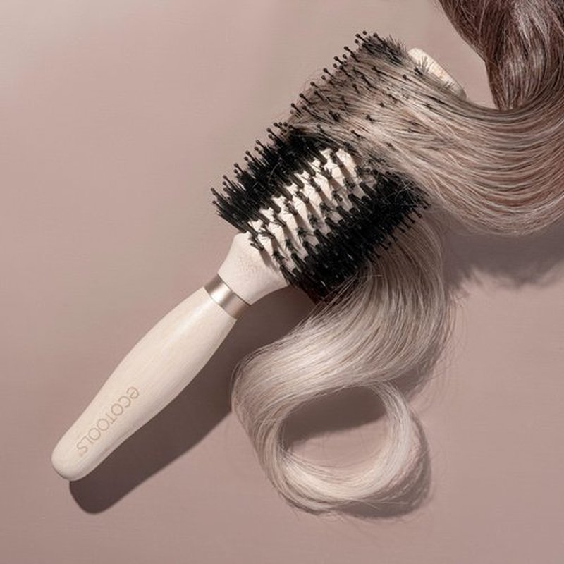 EcoTools Volumizing Round Hairbrush, Achieve Full Blow Out, Heat Resistant For Easy Blow Drying, Vegan Bristles Tame Frizz & Smooth Hair, Made With Renewable Bamboo, Cruelty-Free, 1 Count