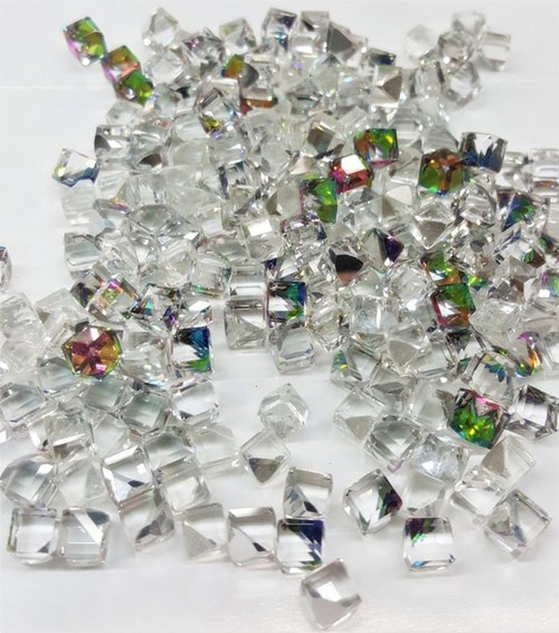 60PCS /lot 3D Cube Square Rhinestone Crystal Glass Nails Beads Decoration Manicure Nail Art (Clear)