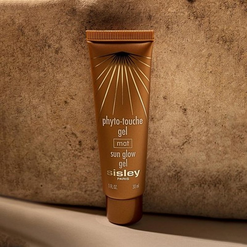 Sisley Paris Sun Glow Gel Matte - 30 mL Tinted Gel for Sheer, Natural Tan - Non-Greasy, All Skin Types