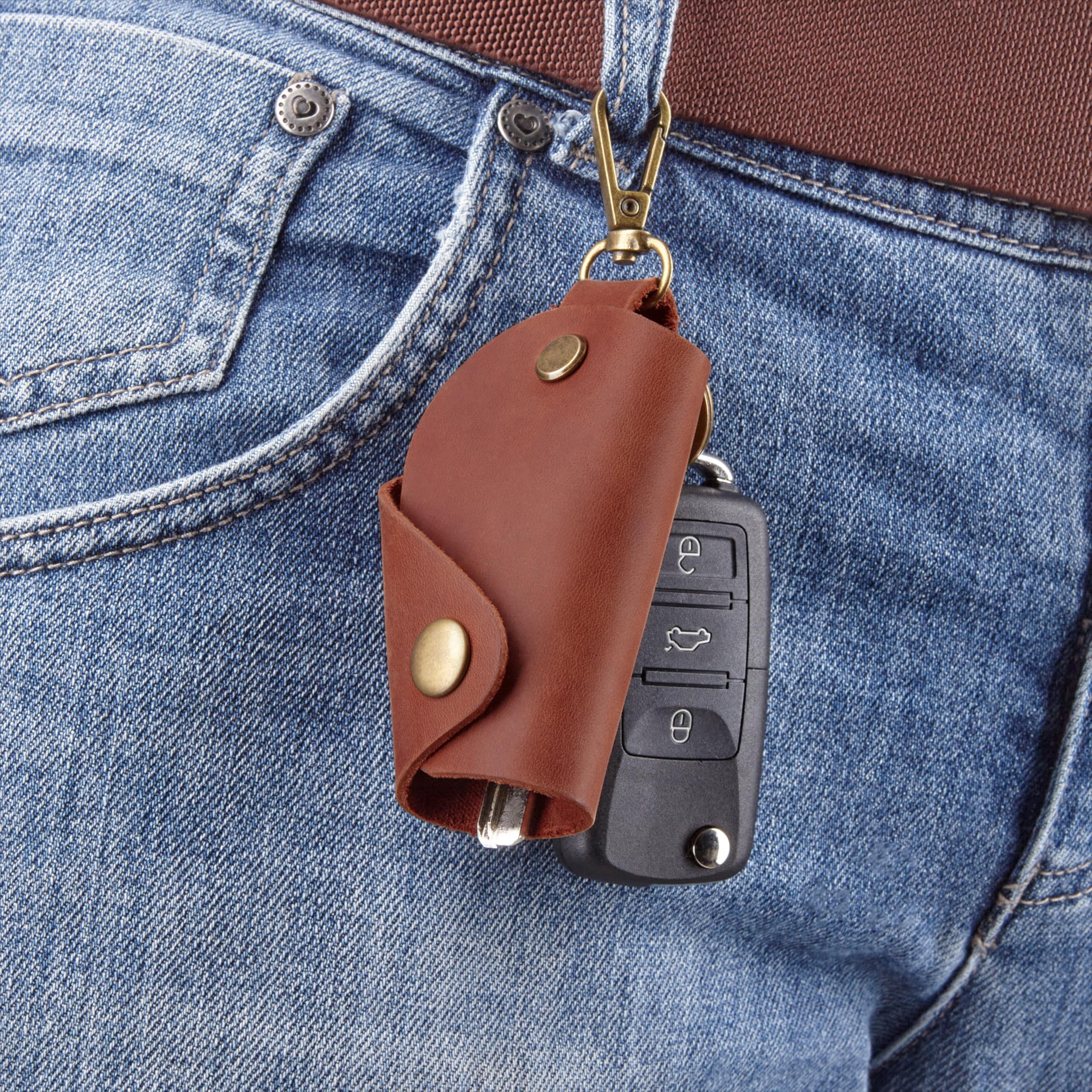 MAKYN Leather Wrap Keychain, Key Holder Pouch Keychain, Car Key Holder, Motorcycle Key Holder Organizer, Key Holder with Keyring (Cognac)